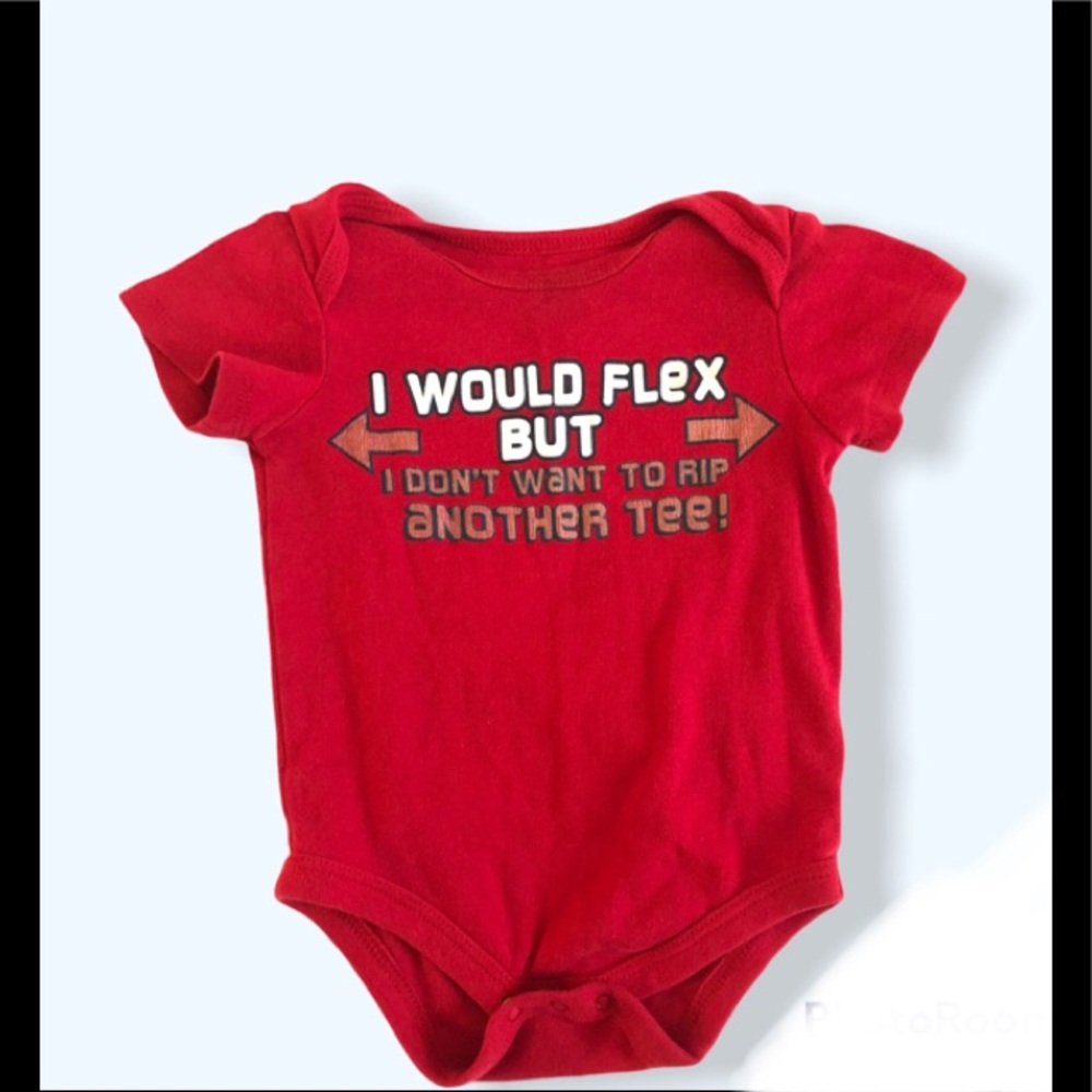 🔥Boy’s Onesie SIZE 12 months 🔥USED
